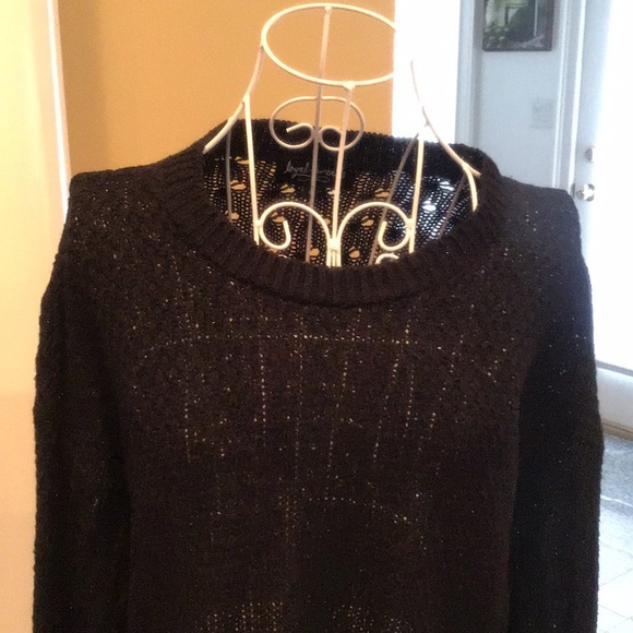 Black short sweater - Picture 3 of 3